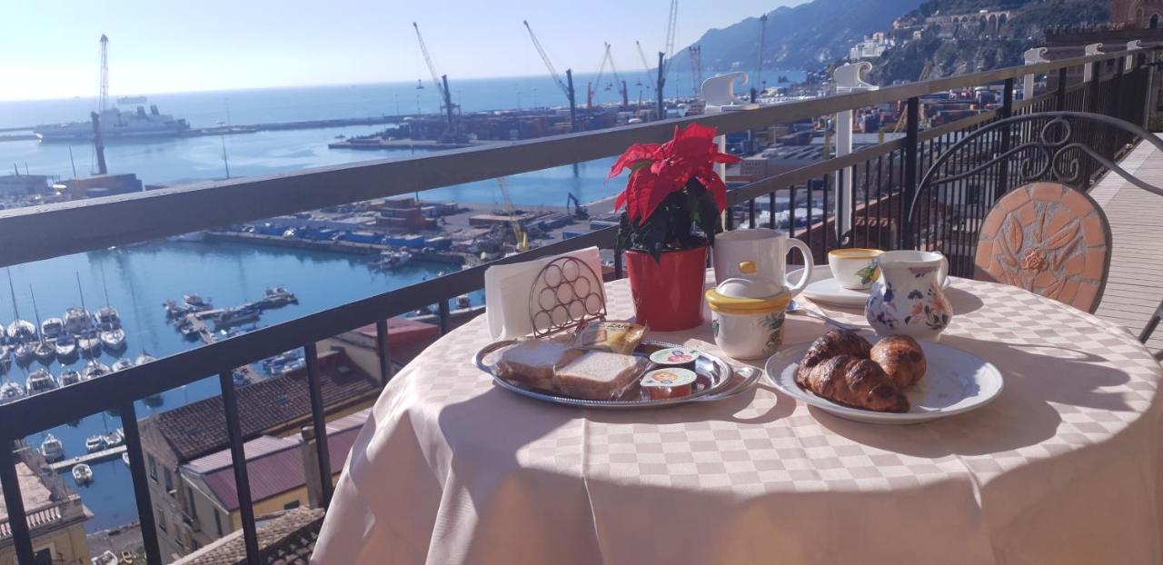 Bed and Breakfast Casa Sul Mare Salerno Exterior foto